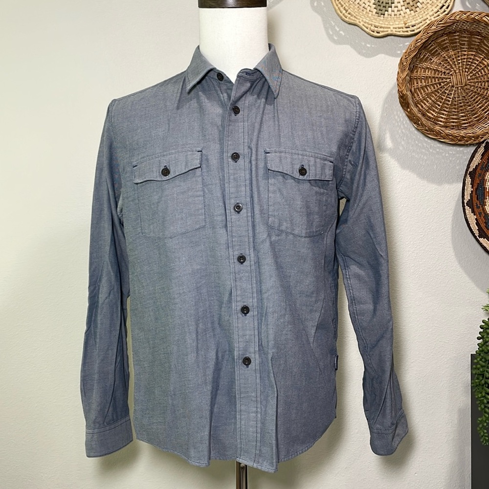 Patagonia Mens Gray Organic Cotton Blend Button Down Shirt Size Small